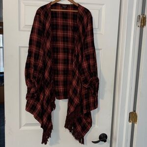 Torrid Brown & Black Plaid Ruana Wrap Size 2 Open Front Fringe Long Sleeve